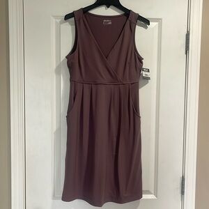 Eddie Bauer small comfy athletic style casual dress